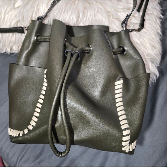 Zara Basic Green Bucket Bag Faux Leather - Picture 15 of 16
